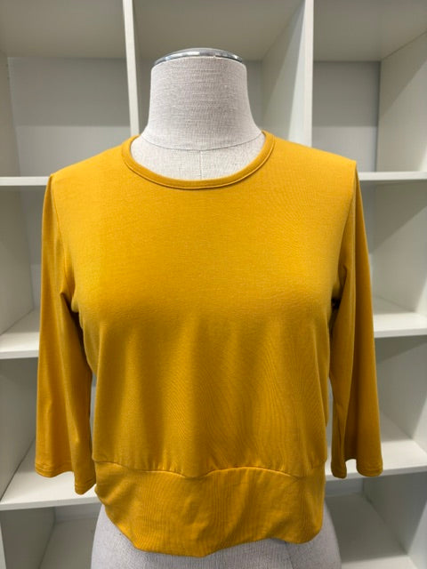 Classic Crop Top 3/4 Sleeve