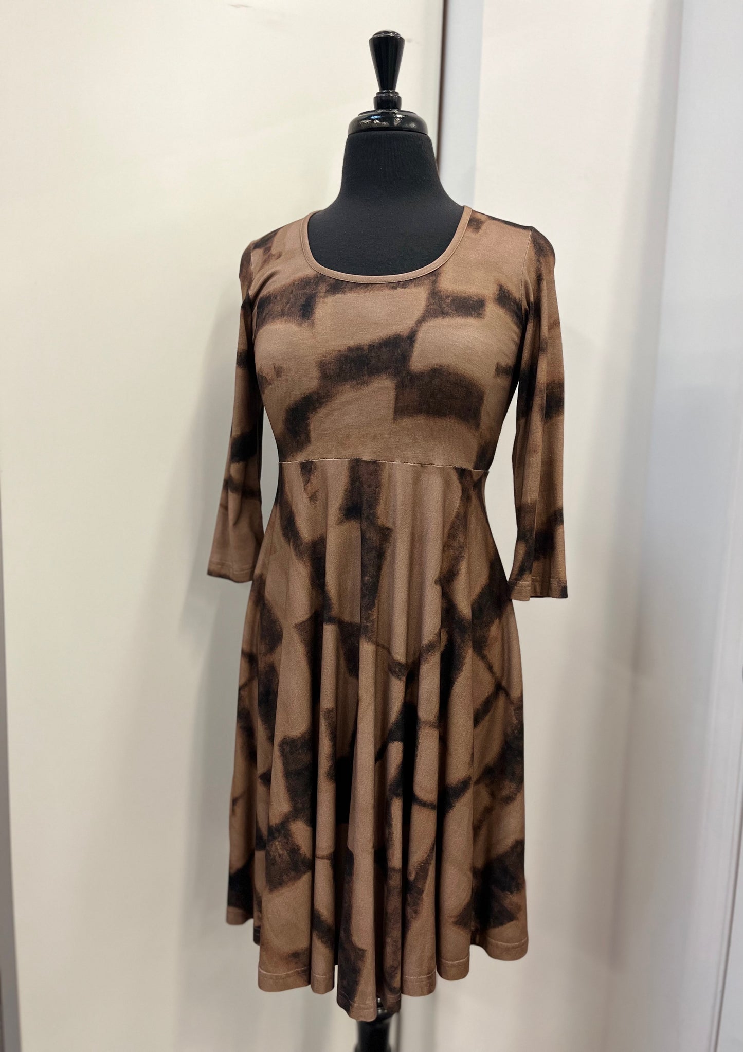 Circle Dress 3/4 Sleeve