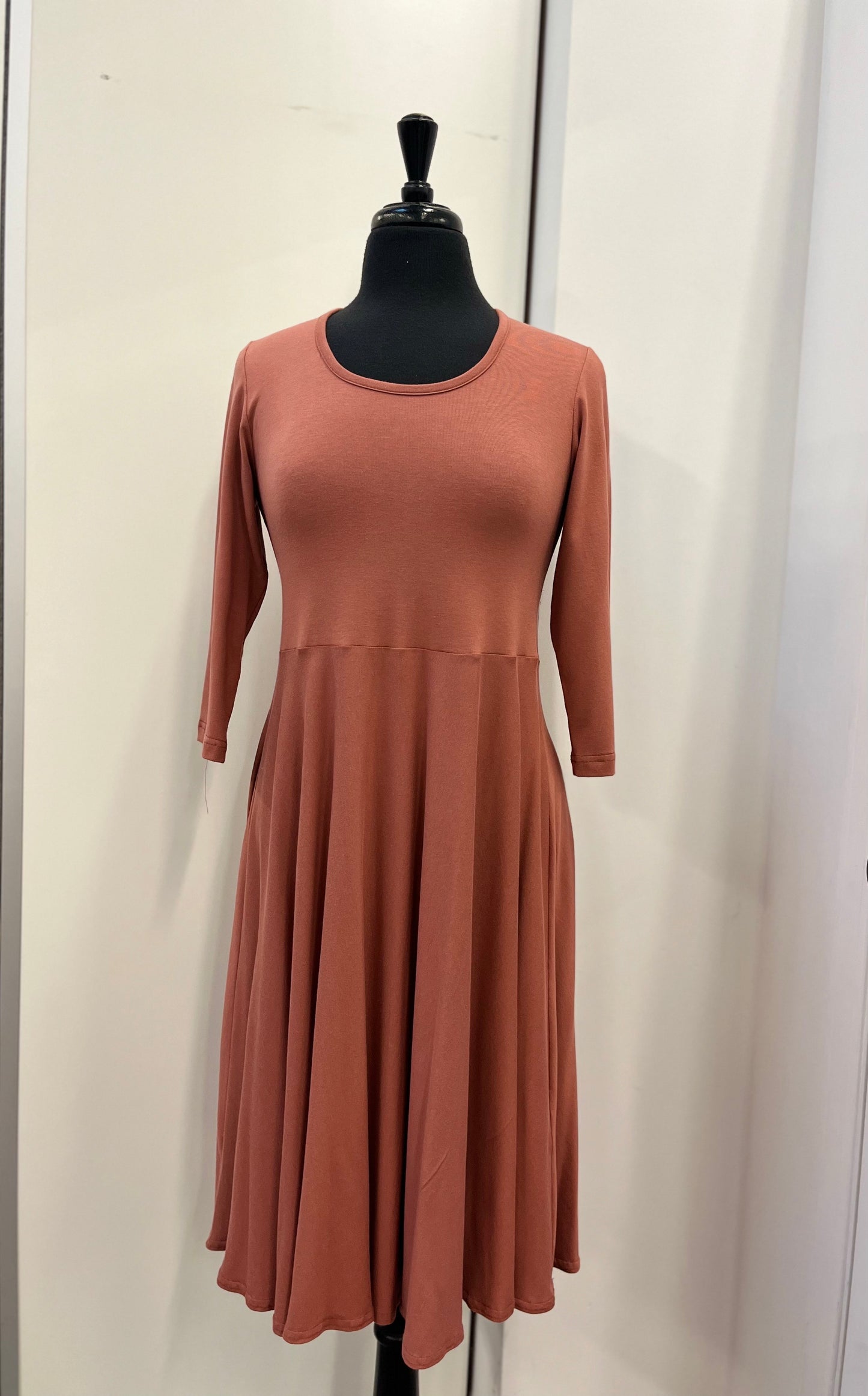 Circle Dress 3/4 Sleeve